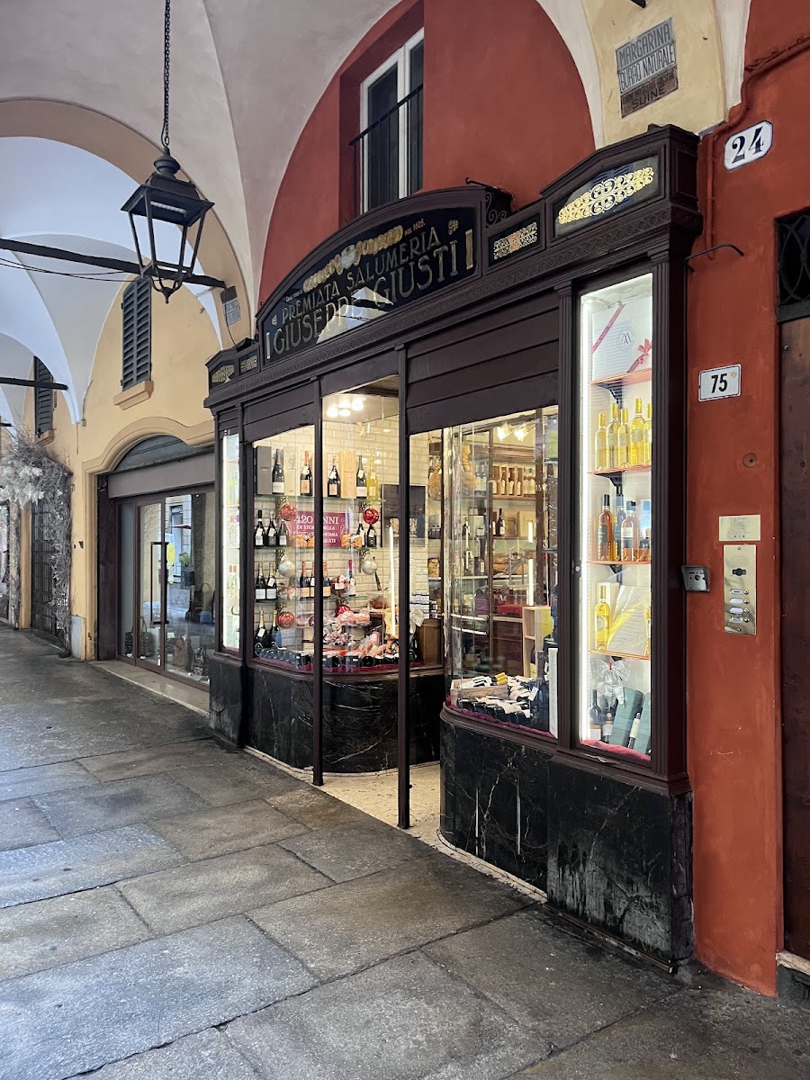 Salumeria Hosteria Giusti Photos 2
